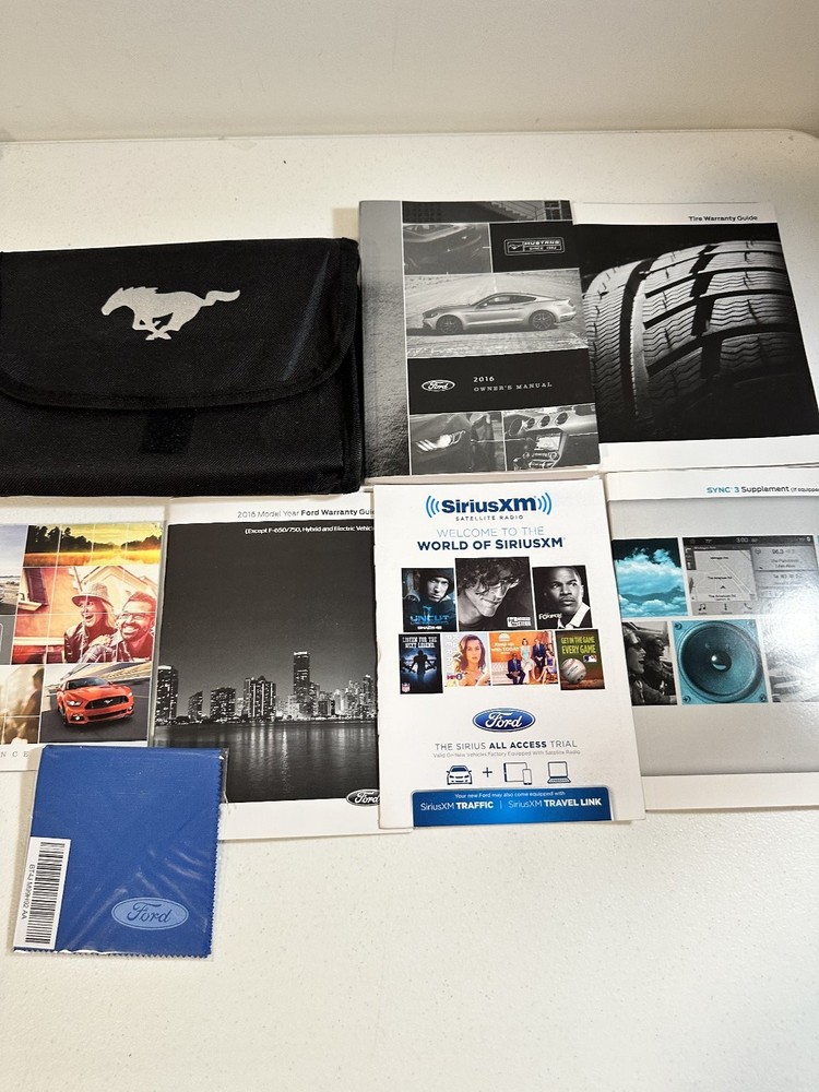 2016 Ford Mustang Owner's Manual Set