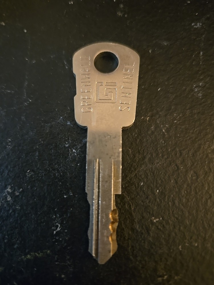 GREENWALD SENTINEL KEY CODED G3748 (3D5)