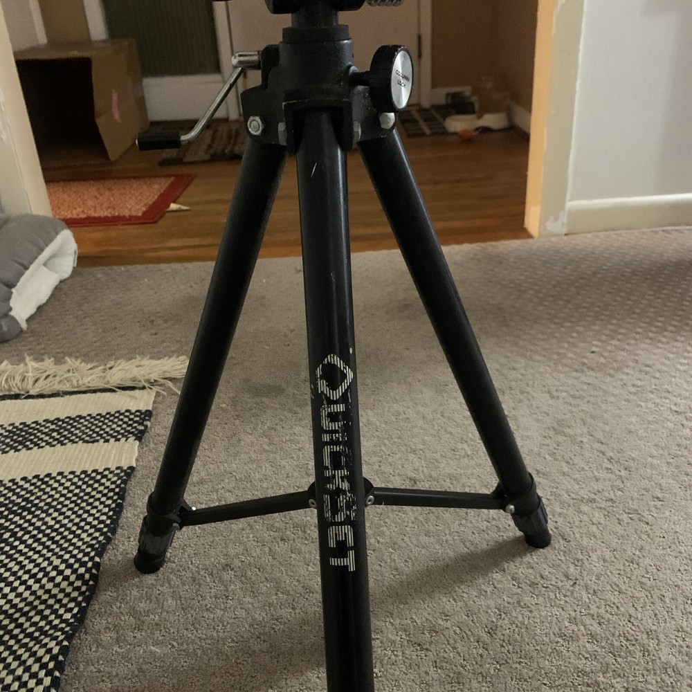 Vintage QuickSet Tripod , Pan Lock , Column Lock . Husky?