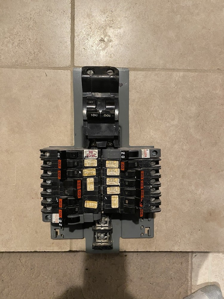 Federal Pacific Stab-Lok 100A Panel Insert With Main Breaker
