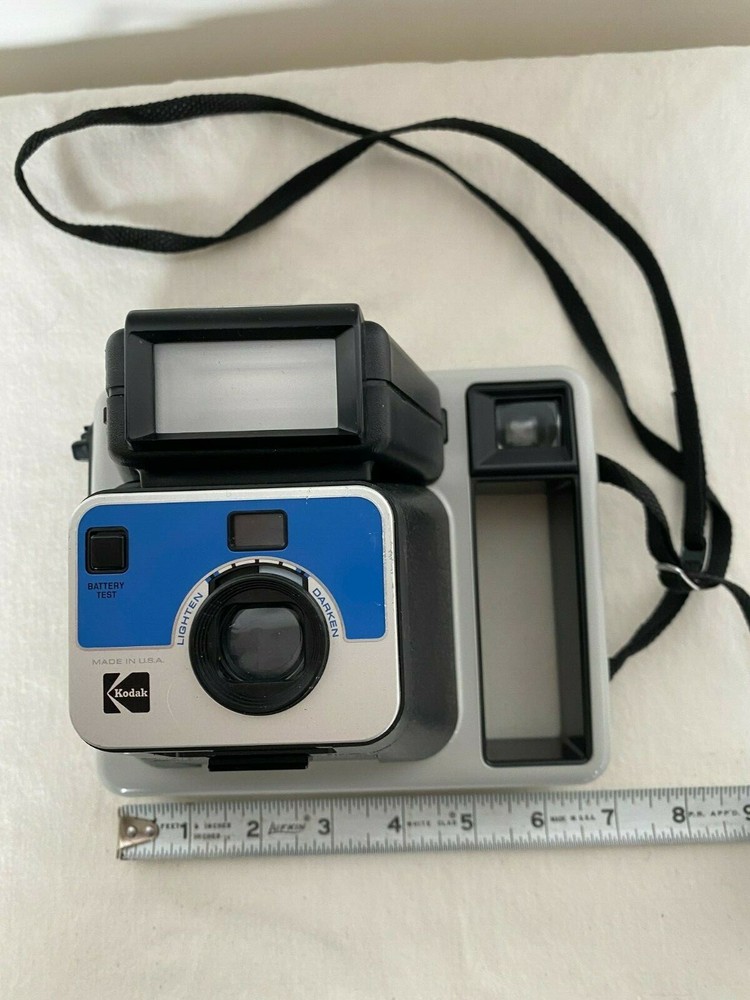Vintage The Kodak Handle  with ITT MagicFlash attachment