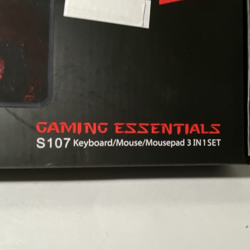 Redragon S107 Gaming Wired Illuminated Keyboard Mouse Mousepad Bundle QWERTY