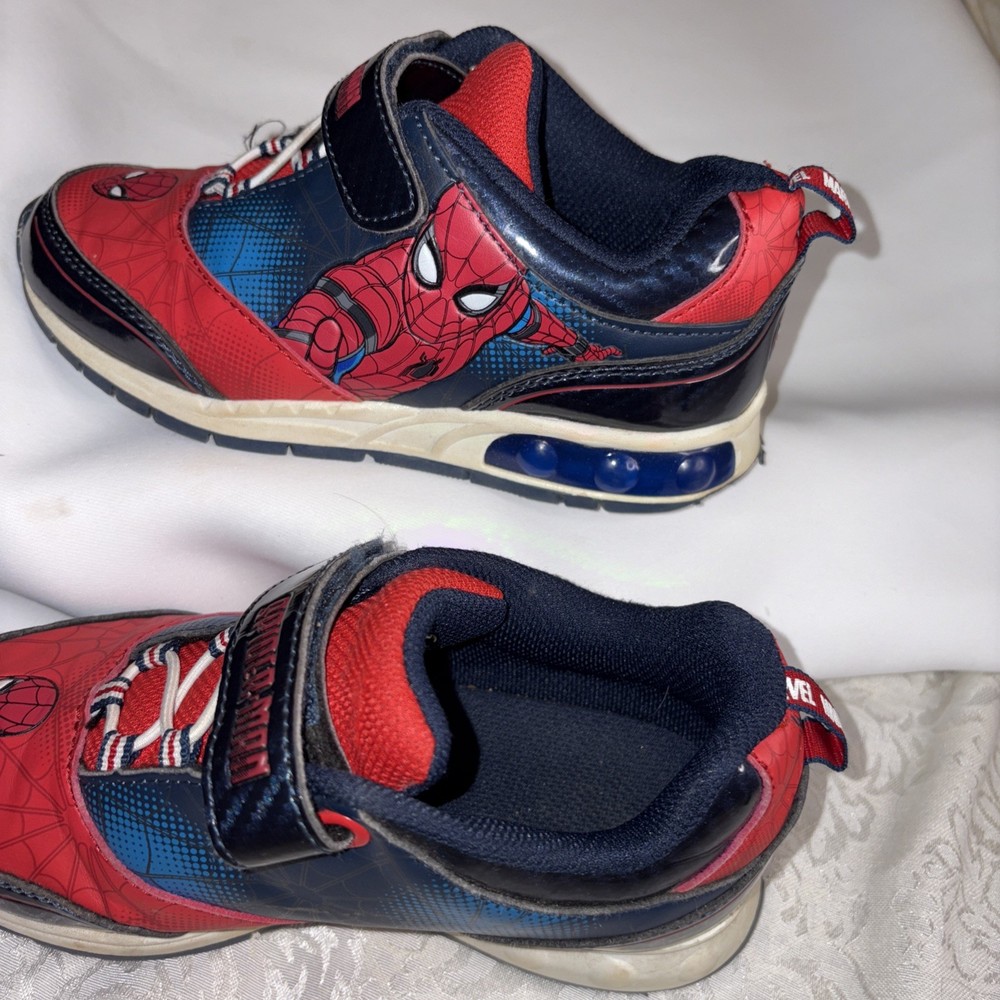Size 13 Spiderman Light-up Shoe