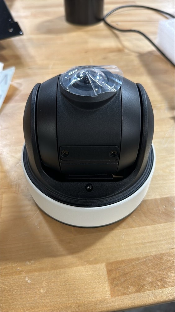 Milesight Technology, Unbranded, 4K AI 180° Panoramic Mini Dome Network Camera