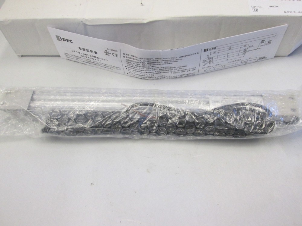 IDEC, LF1B-NC3P-2THWW2-3M, Light Bar, New