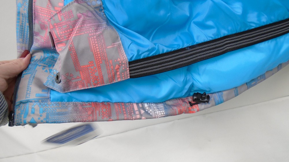 CHAMONIX CHX COLLECTION WOMENS MARLOW SNOWBOARD JACKET MEDIUM MICROCHIP HL003W