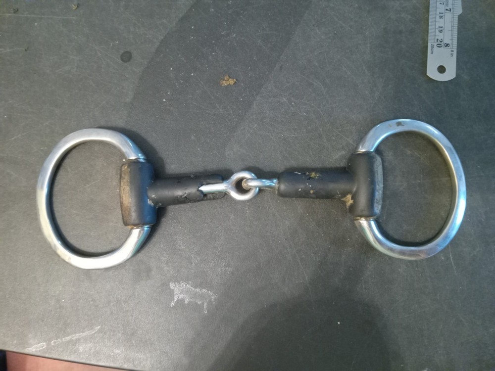 used eggbutt snaffle bit rubber mouth 4 3/4 in damaged