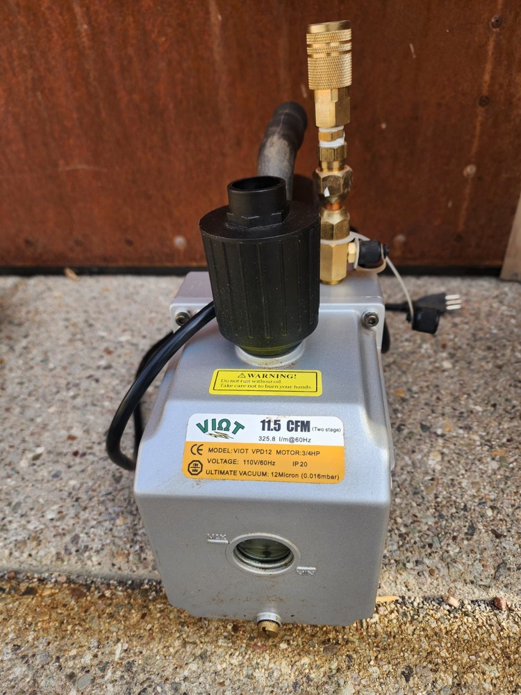 Viot VP12 11.5 CFM Vacuum pump.