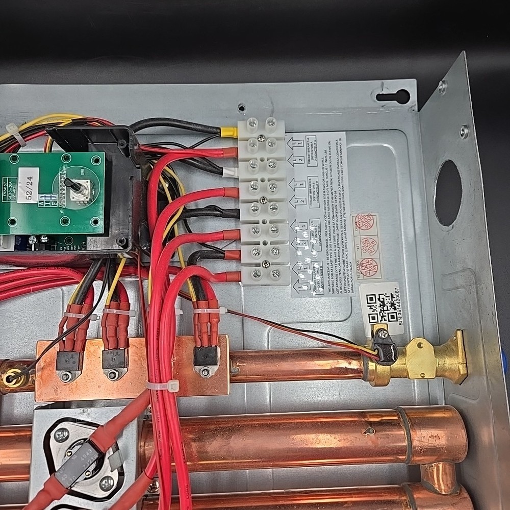 *FOR PARTS* EcoSmart 36 kW 7.03 GPM 240-Volt Electric Tankless Water Heater