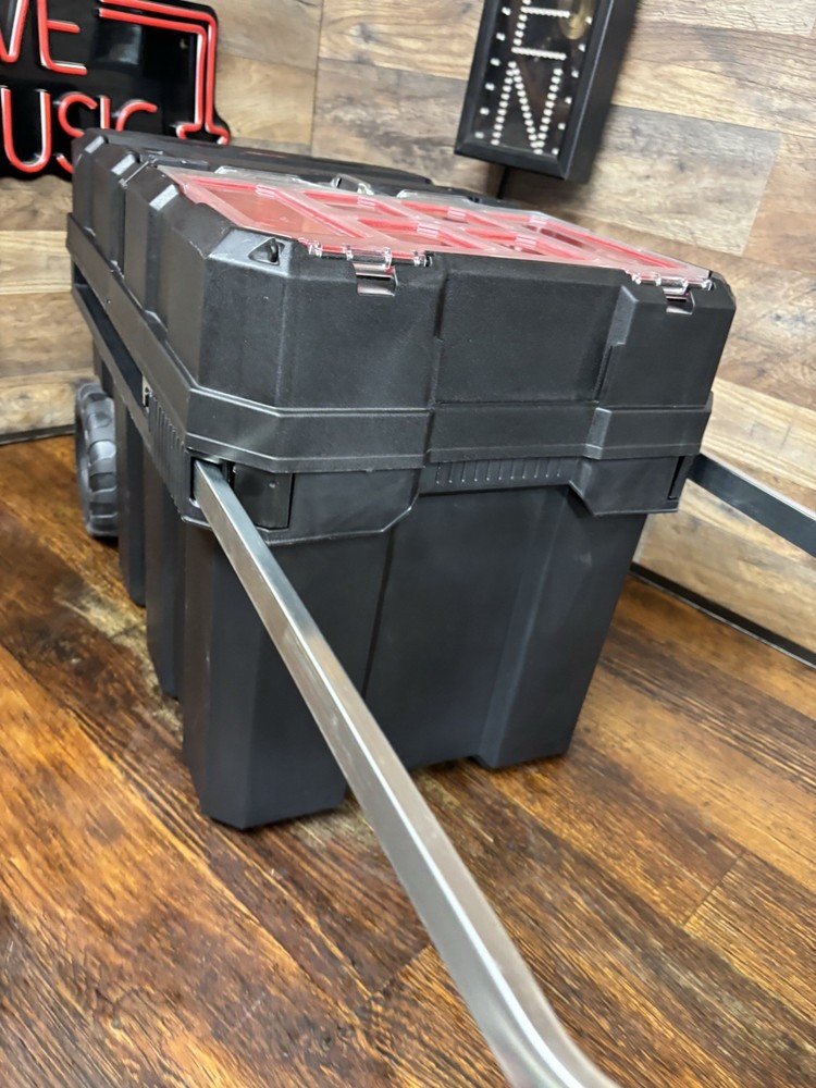 Keter Masterloader Resin Rolling Tool Box with Masterloader