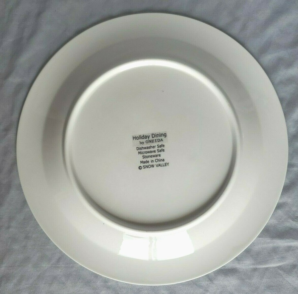 Snow Valley Round Platter by Oneida