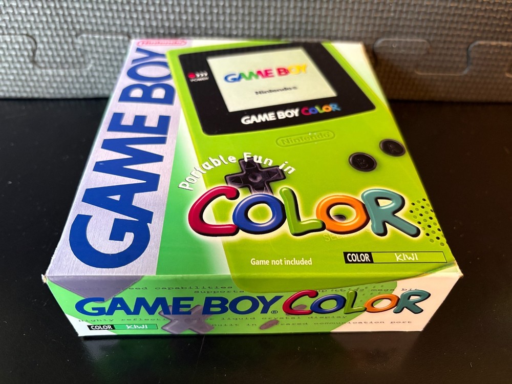 1999 Game Boy Color (KIWI) - Empty custom design display box