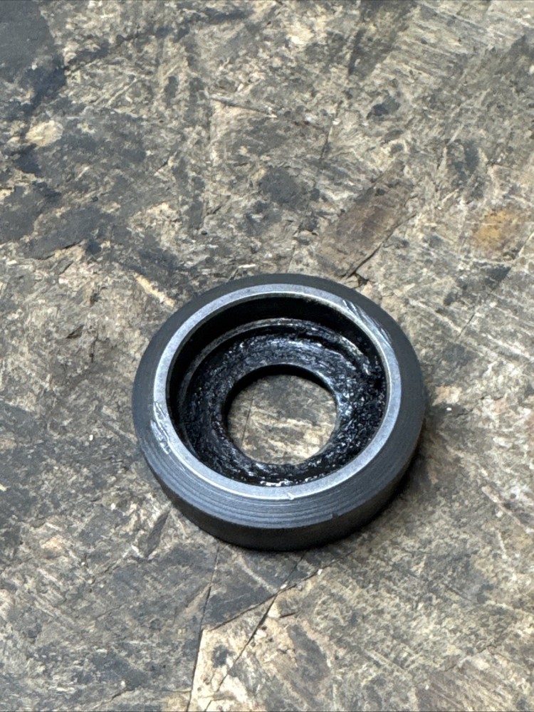 Walker Turner 15” / 900 / Drill Press Bearing Retainer / Cup