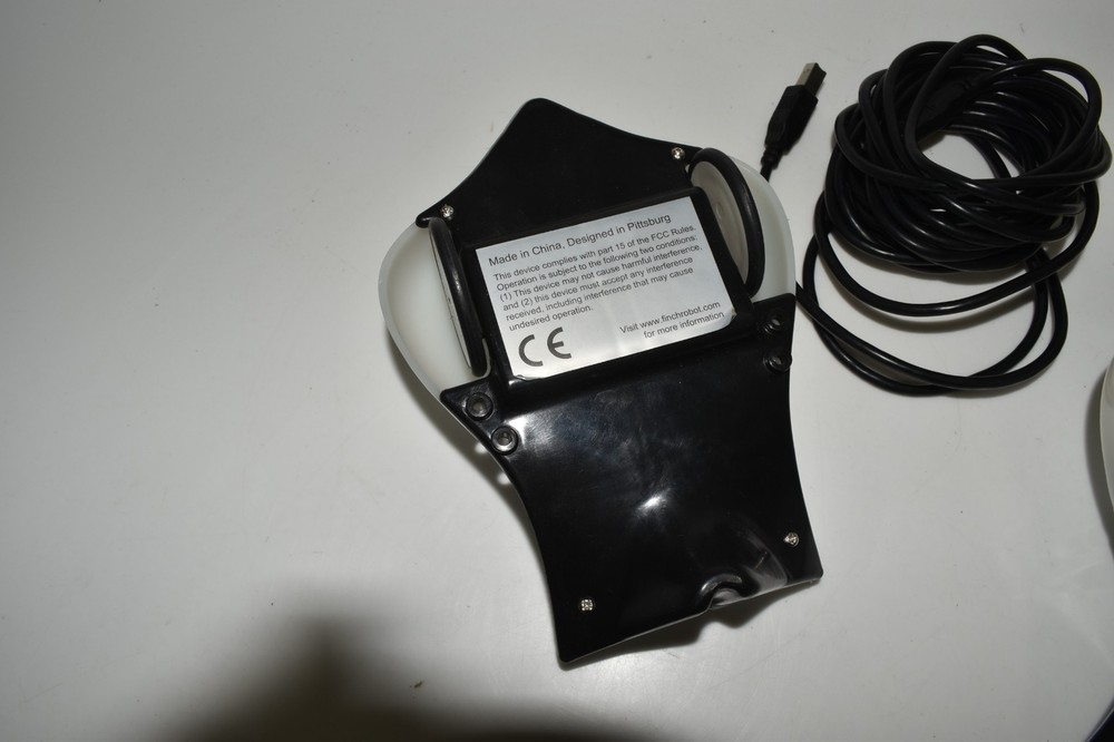 ^^ FINCH PROGRAMMABLE ROBOT - INCLUDES 2 (SPI83)