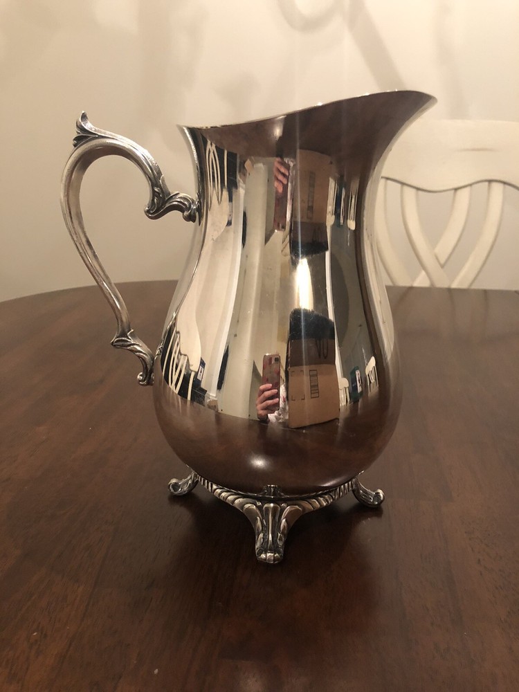 WM Rogers 817 Vintage Silver Water Pitcher