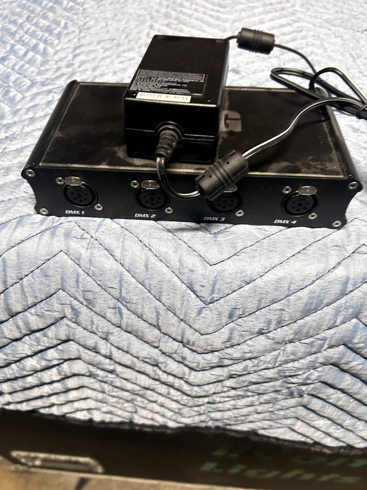 High End Systems HOG 4 USB Super Widget 4 DMX Universe Outputs