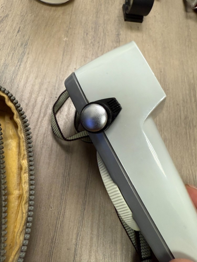 Minolta View Meter 9 Light Meter with Minolta Leather Case