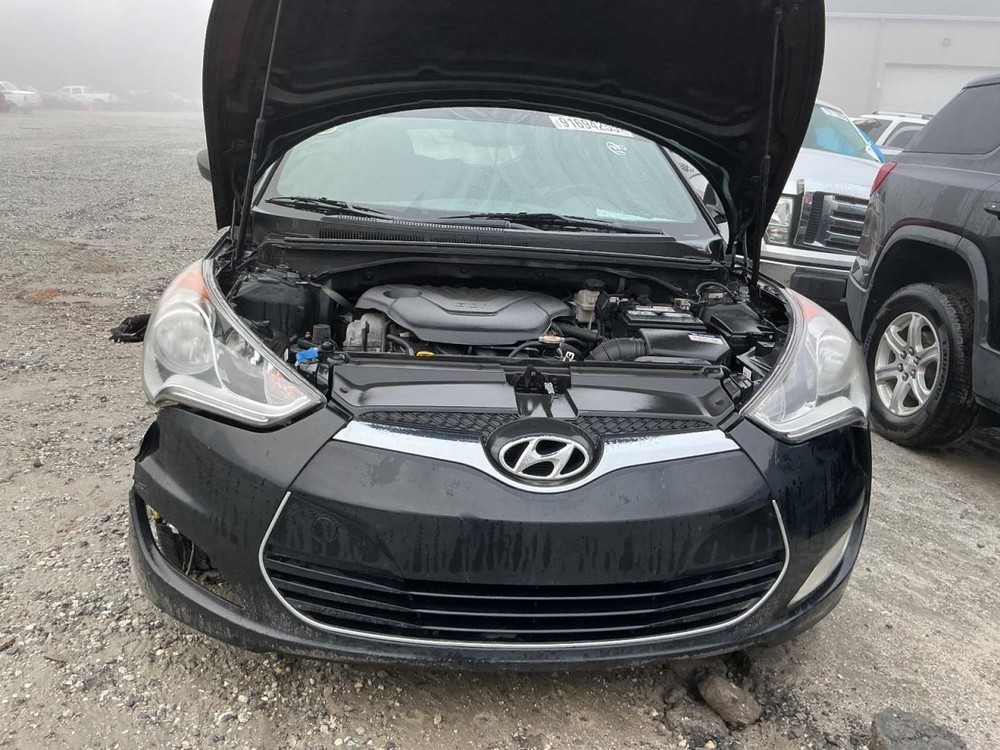 VELOSTER 2017 Glove Box 4968523