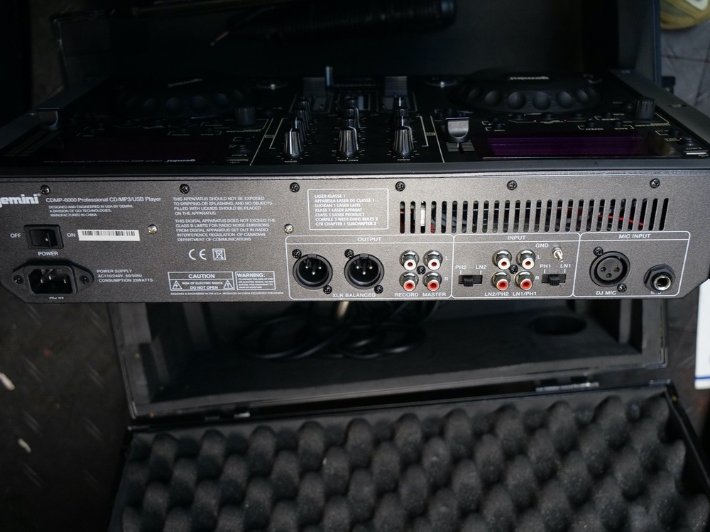 Gemini CDMP-6000 Professional CD/MP3/USB Player Dj Dual Mixer Microphone Case