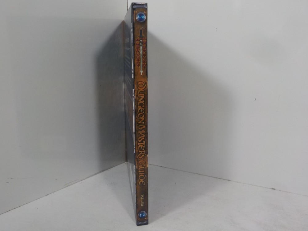 A0318 Dungeons and Dragons: Dungeon Master's Guide : Core Rulebook II