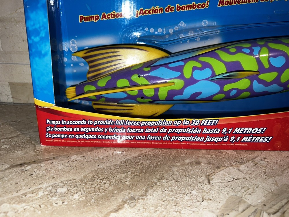 SWIM WAYS BARRACUDA WATER ROCKET NEW