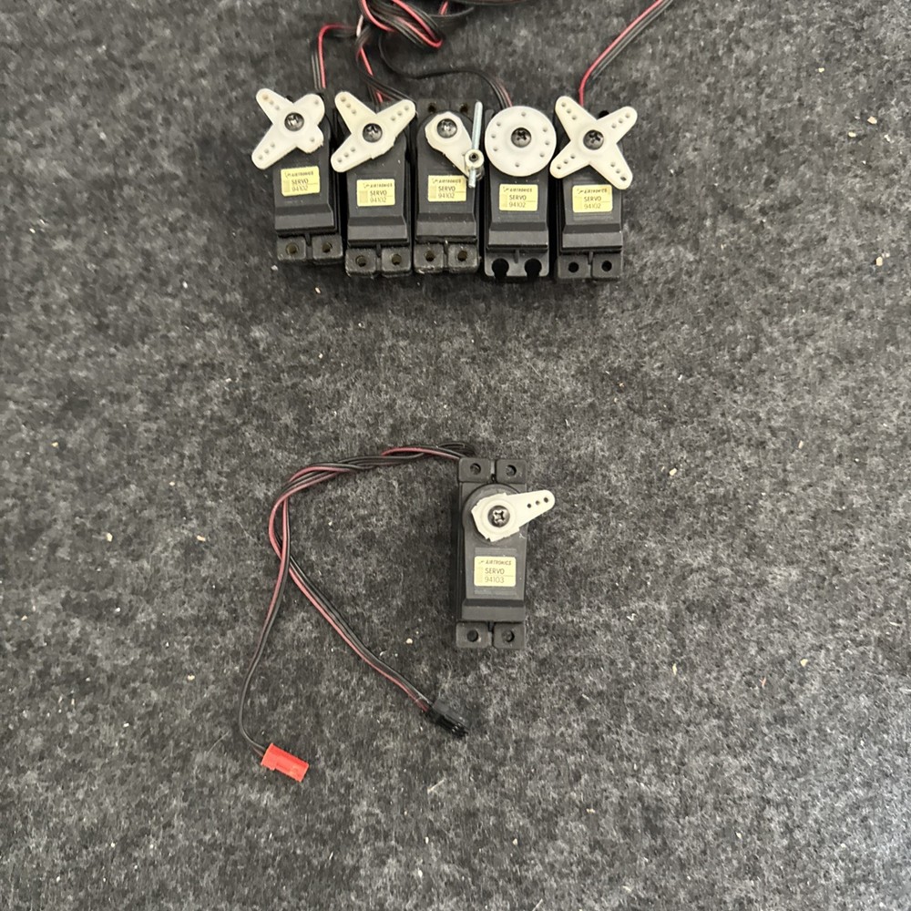 airtronics servo Lot Rc Airplane Servos