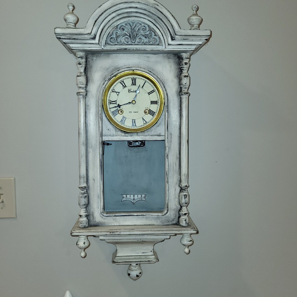VINTAGE CENTURION 35 DAY WALL CLOCK. Untested, no Key.