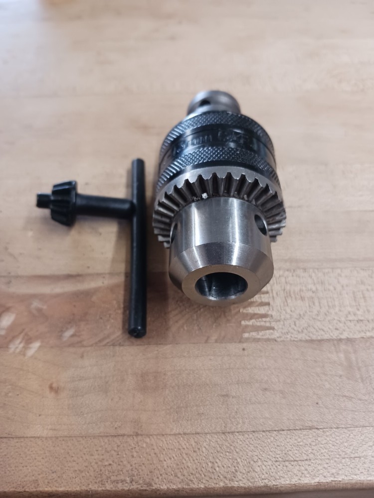 1/2 jacobs chuck with 1/2" square adapter comes with key
