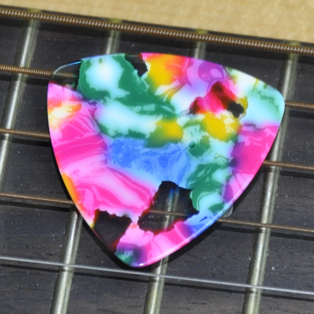 100pcs Tie-dye Pink 0.71mm Medium Big Rounded Triangle Celluloid Guitar Picks