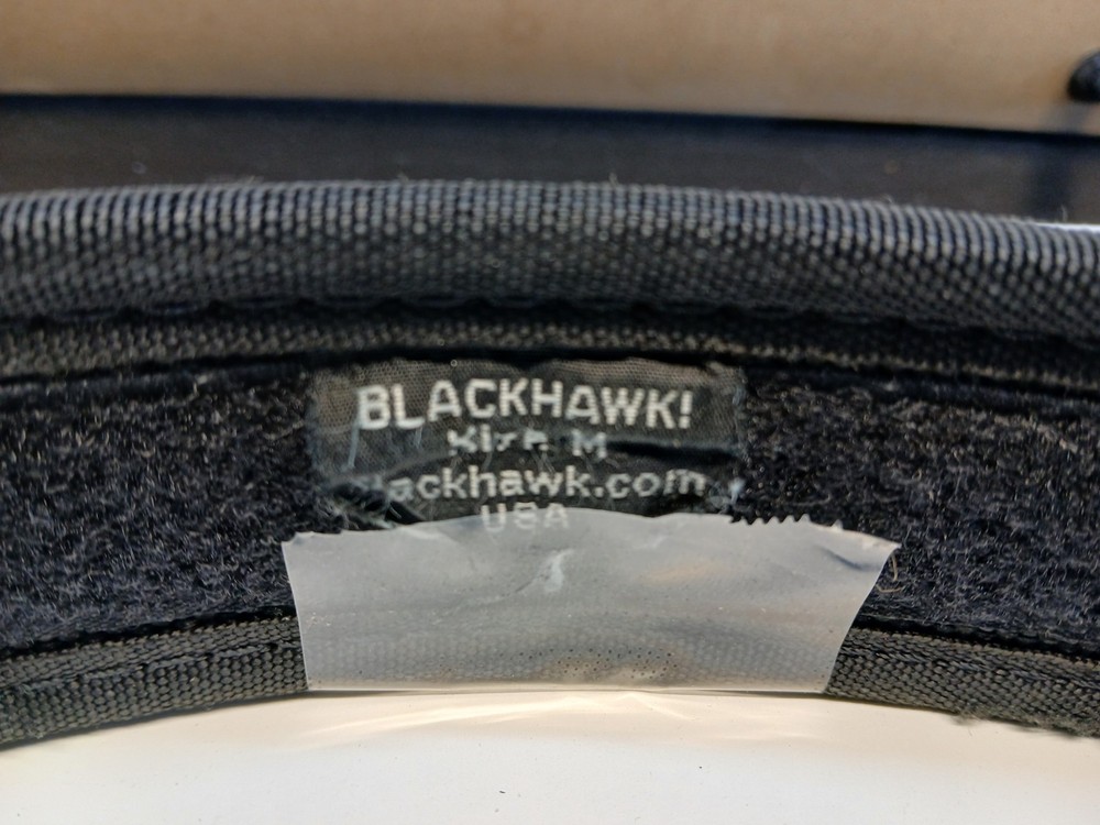 GENUINE BLACKHAWK BLACK SERVICE DUTY BELT. SIZE MEDIUM, HOOK & LOOP ADJUSTABLE !