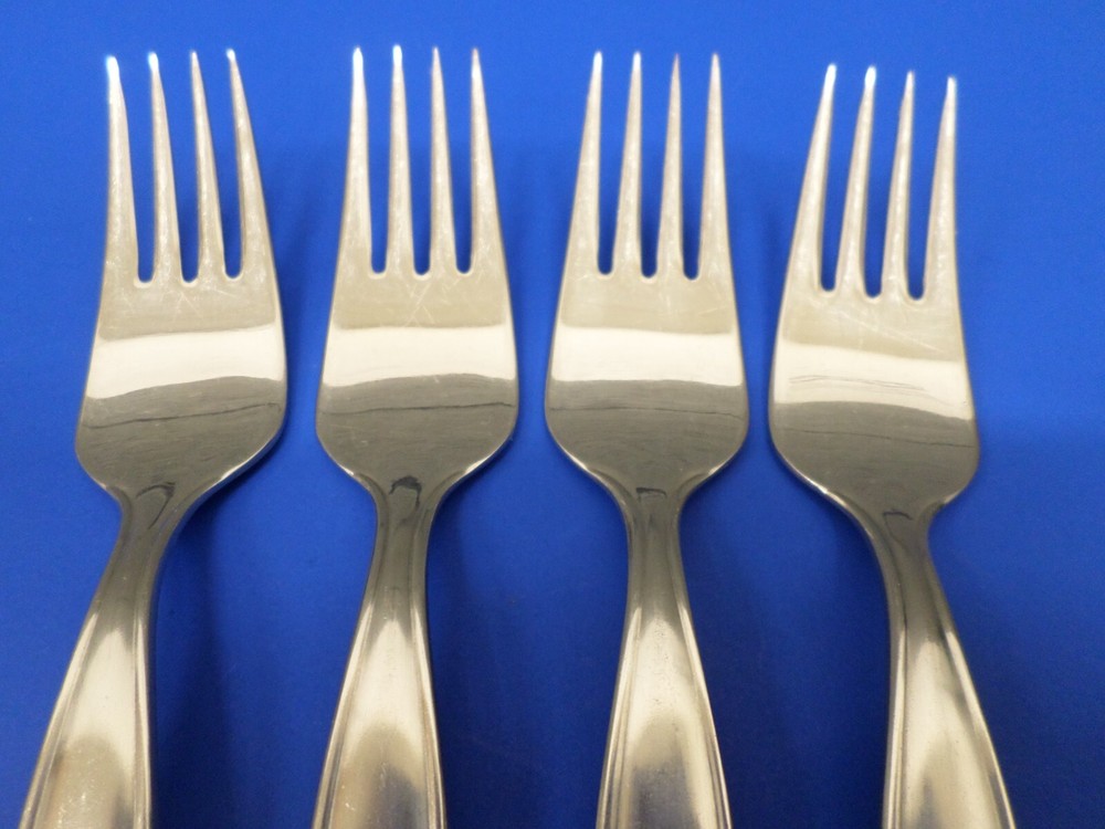 4 - Romulo Ruffini & Cia GAMUZA Outlined Scrolls Stainless Flatware DINNER FORKS