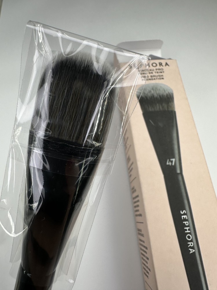 SEPHORA PRO Foundation Brush #47 – 100% Authentic Flawless Makeup Tool
