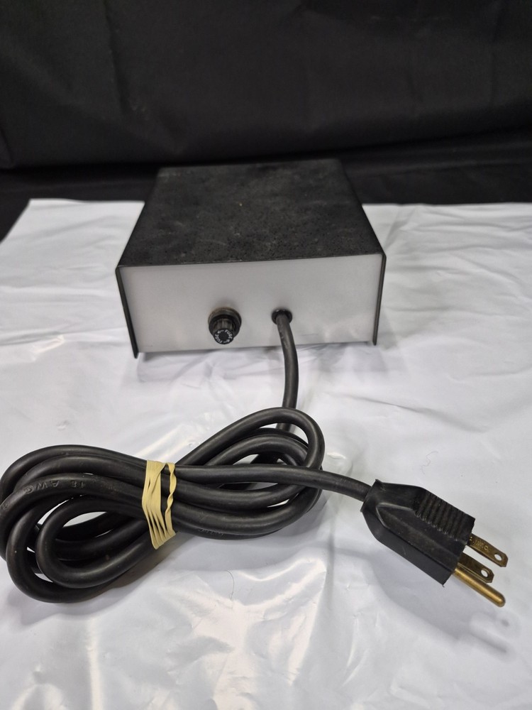 Dixson Electronics Output Power Supply +15 -15 +5 power supply Turns On..