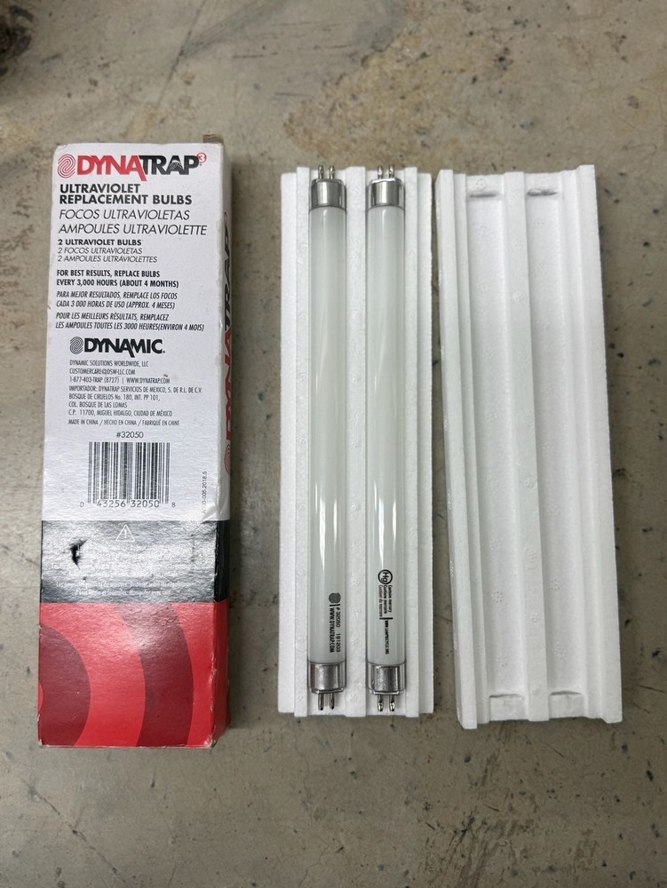 DynaTrap Ultraviolet Replacement Bulbs #32050 - 2 Pack New