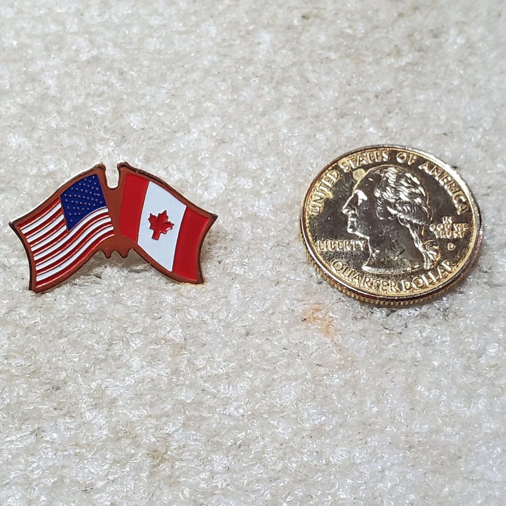 USA Canada Friendship Flags Pinback Button Lapel Pin Flag Maple Leaf