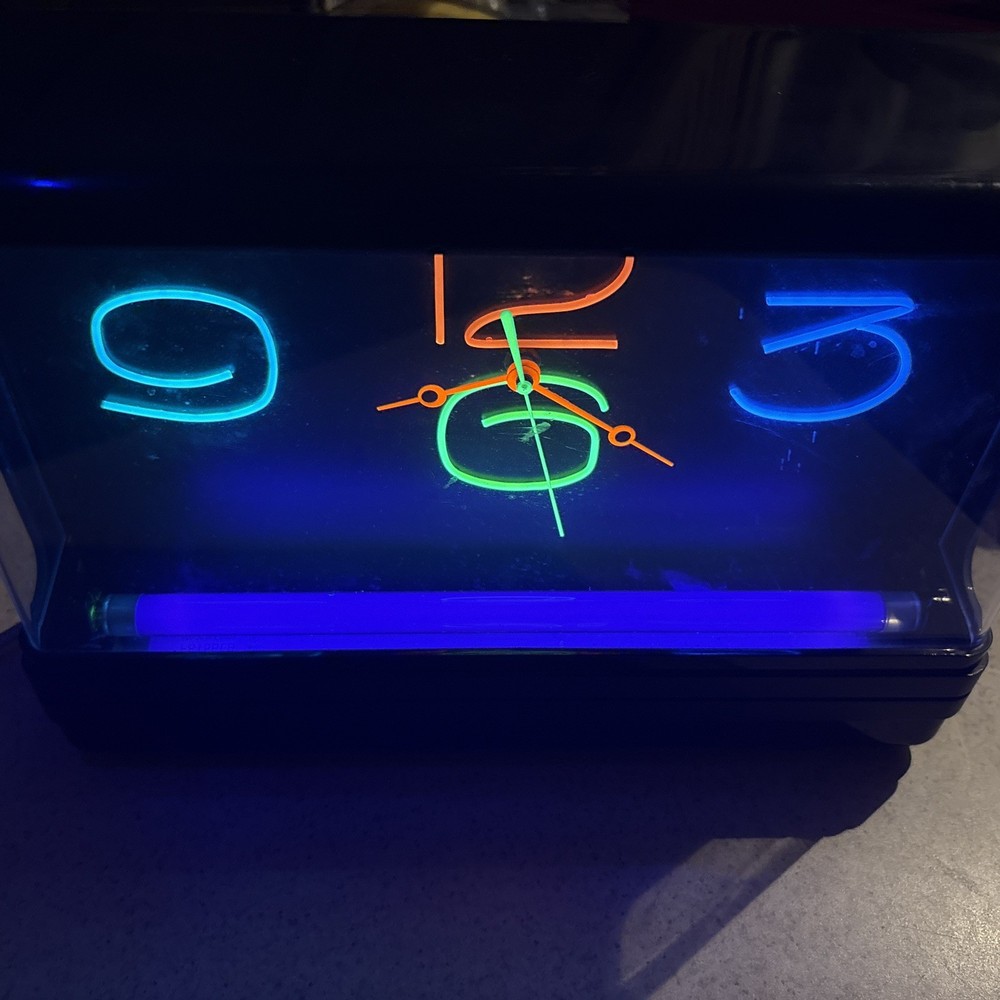 1988 Gemini Neon Clock - Working