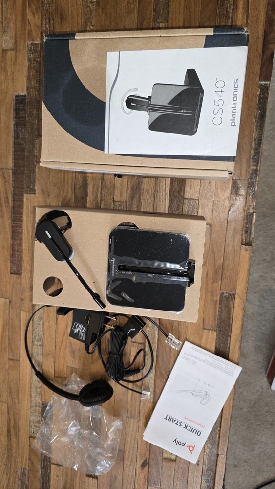 Plantronics - CS540 Wireless DECT Headset (Poly) - Single Ear (Mono) Convertible