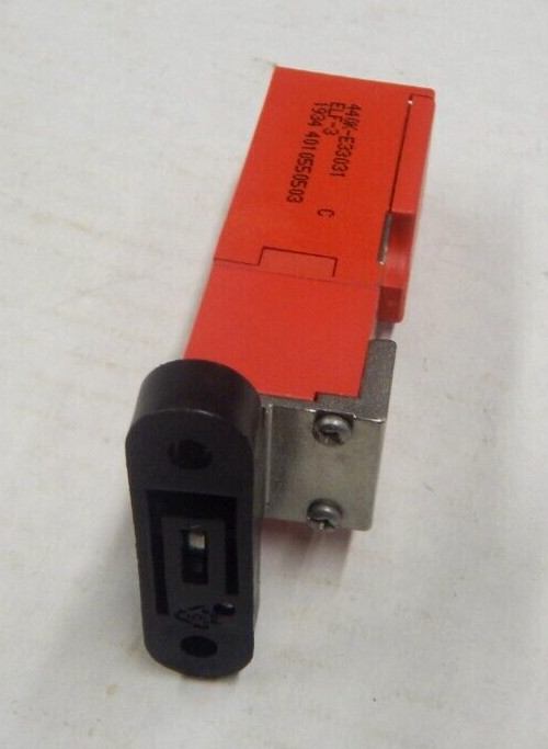 Allen-Bradley 440K-E33031 ELF Safety Interlock Switch NEW