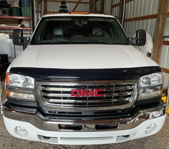 BugFlector Hood Protector Bug Shield Deflector for 1999-2006 GMC Yukon & Sierra