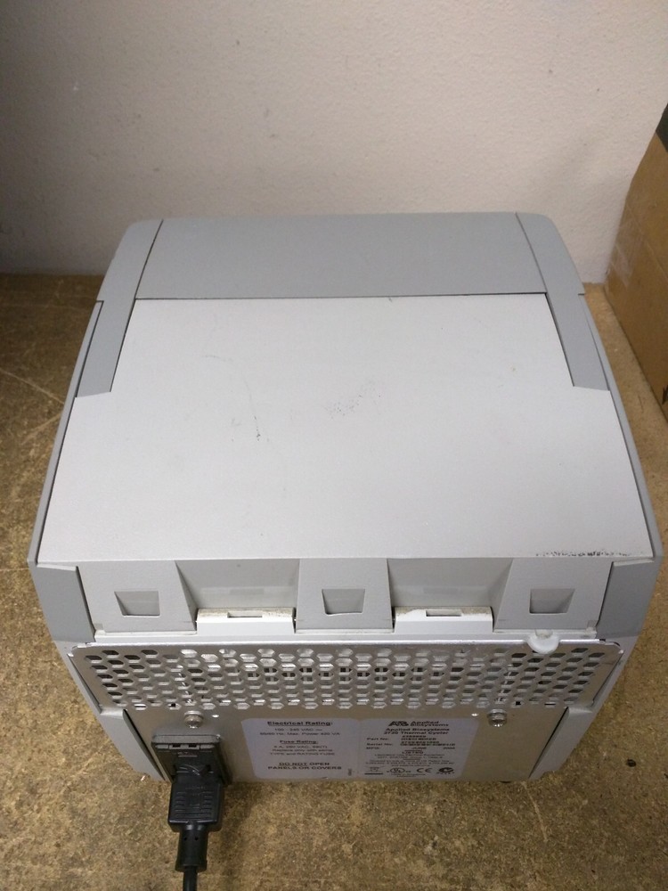 Applied Biosystems (Model 2720 ) PCR Thermal Cycler POWERS ON