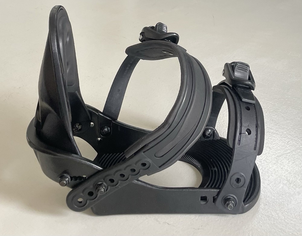 One Snowboard Binding SINGLE REPLACEMENT Black Adjustable Size