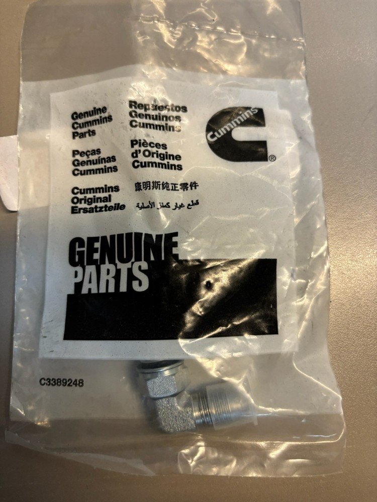 New - Genuine Cummins 3945212 Plain Union Elbow