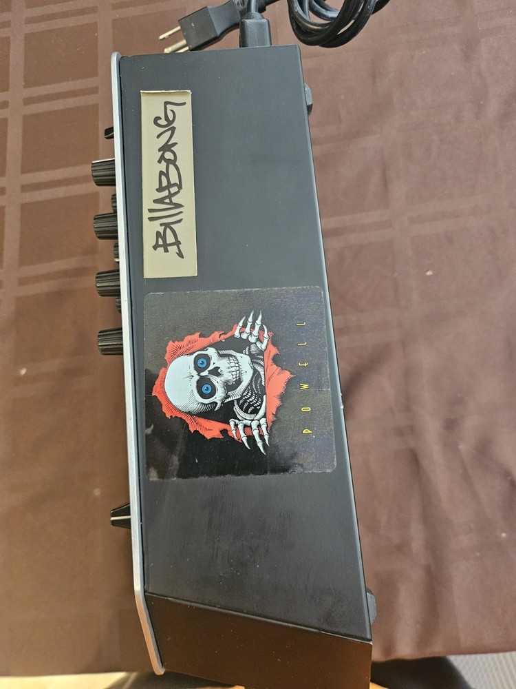 Behringer VMX200 Fully VCA Controlled DJ Mixer