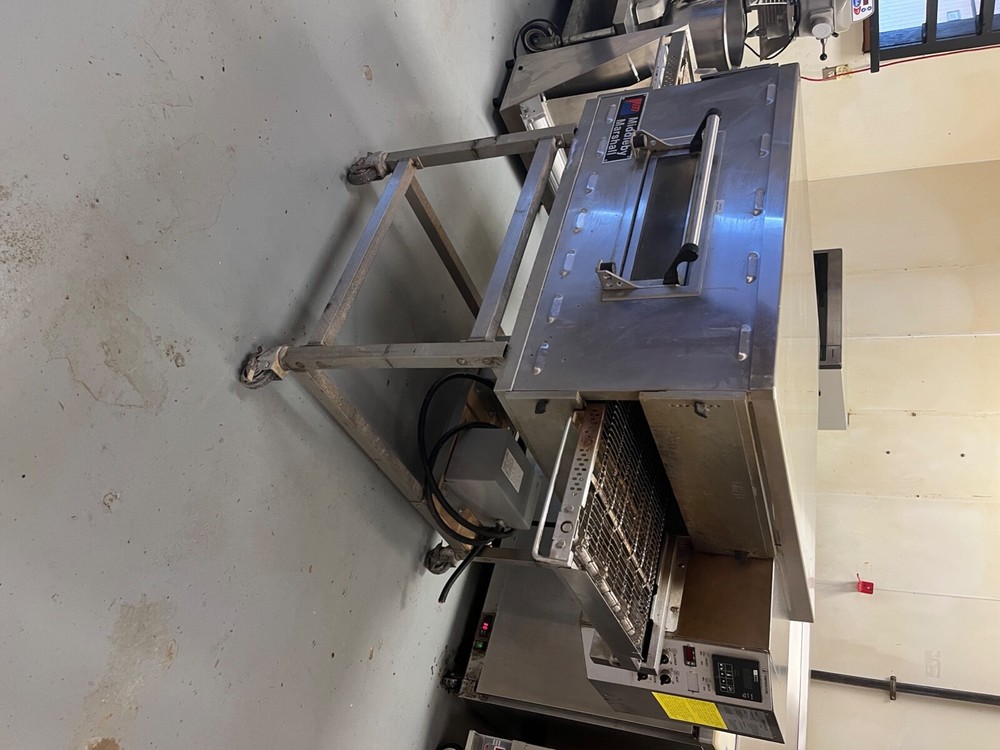 PIZZA OVEN MIDDLEBY MARSHAL