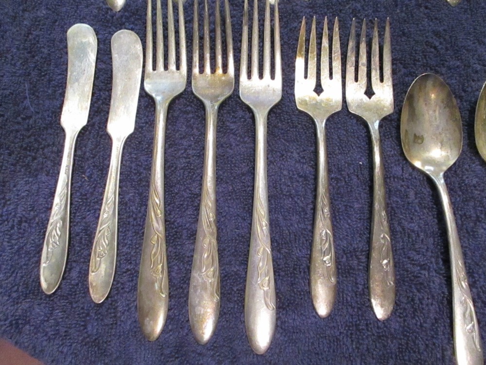 Carlton 1957 Silverplate Flatware CHERIE - 20 Assorted Replacement Pieces