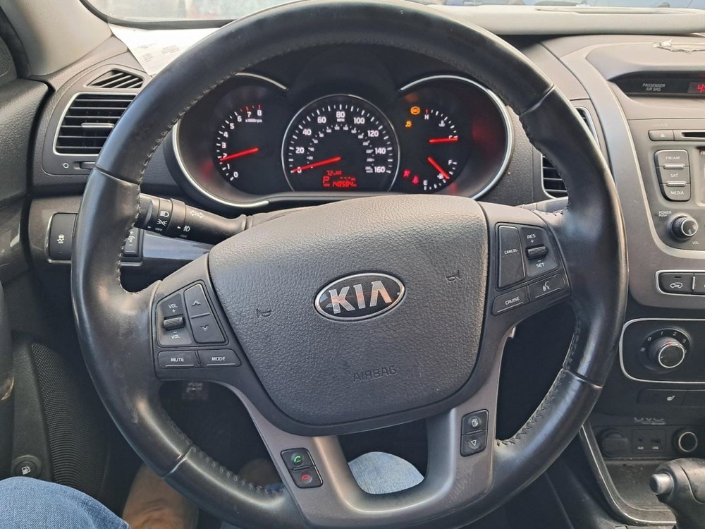 SORENTO 2014 Glove Box 4858563