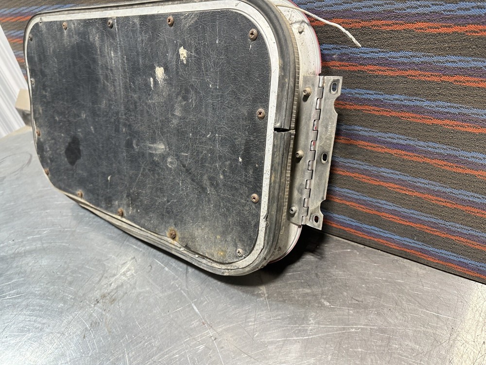 Kenworth T800 Left Driver Rear Cargo Storage Door