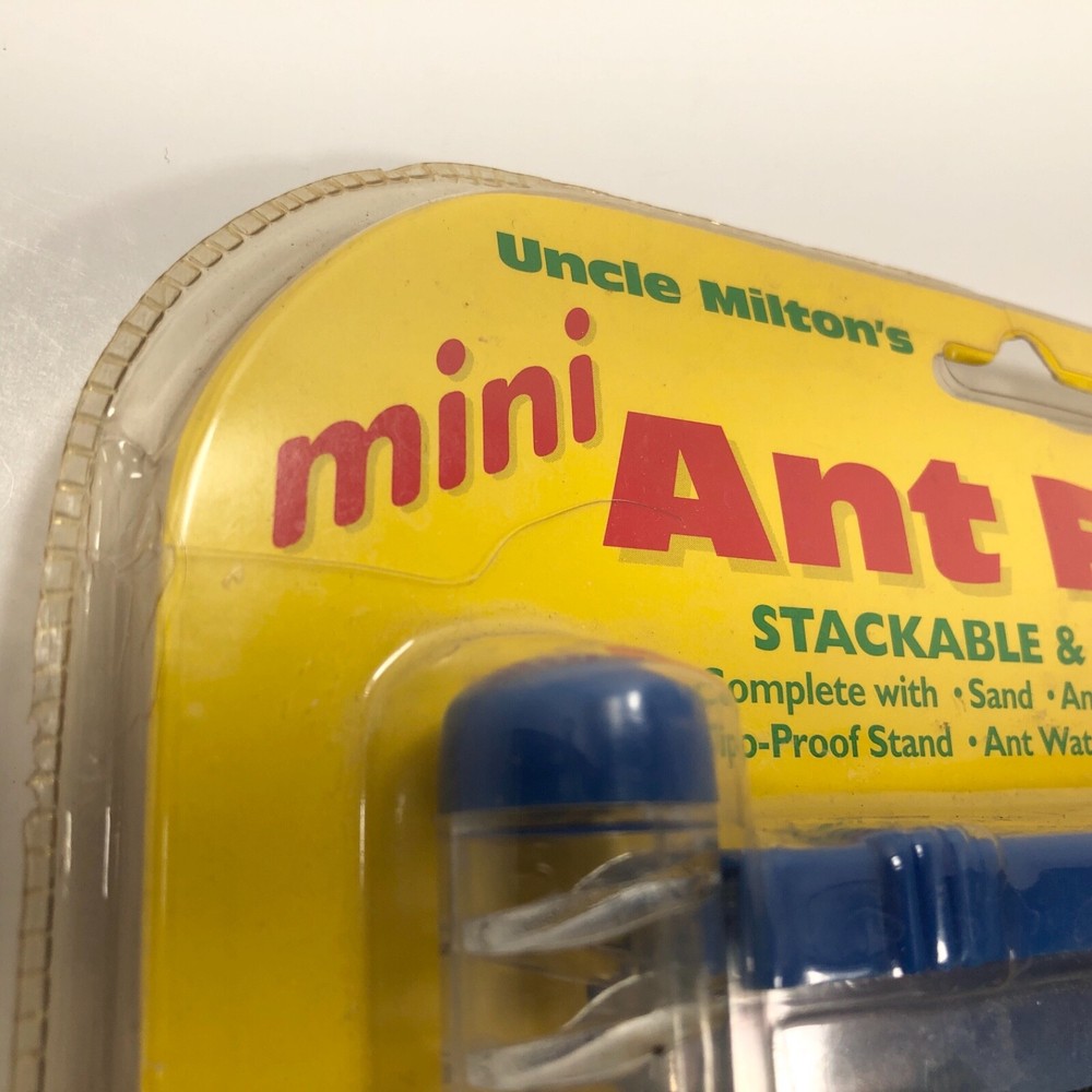 Uncle Milton's Mini Ant Farm Blue Stackable & Connectable 0012