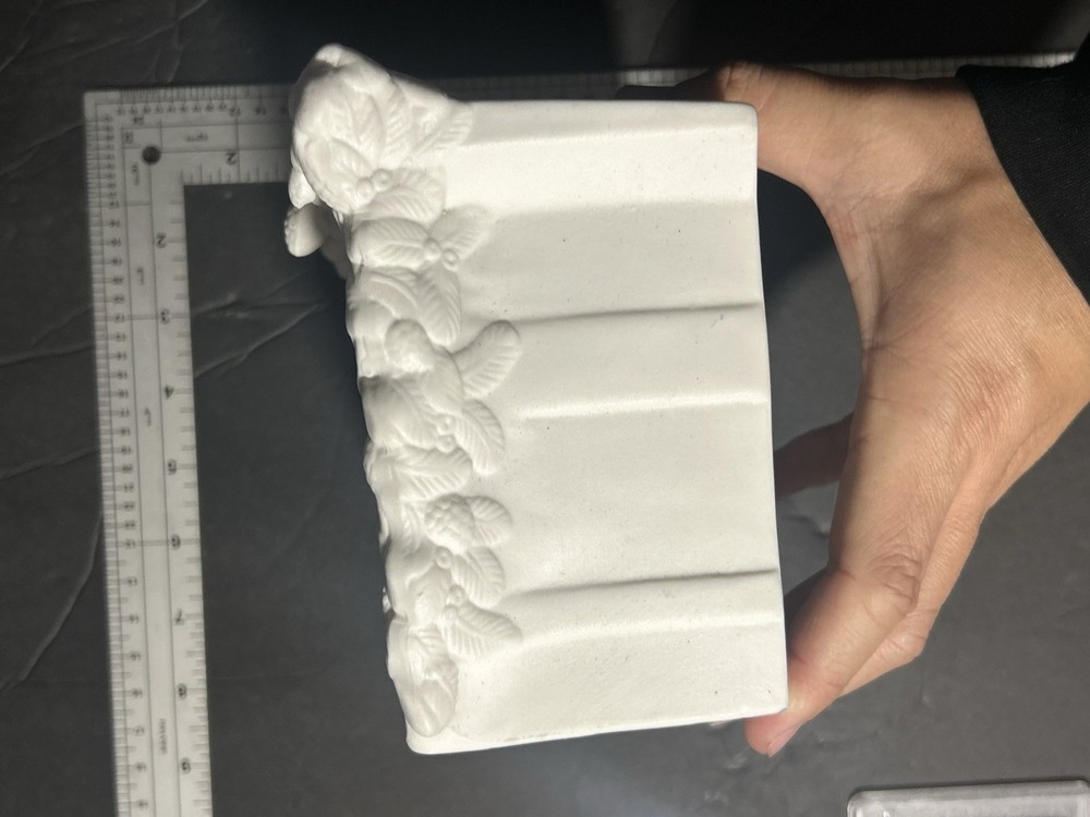 ArtMinds™ DIY Christmas Pre-Lit Ceramic Décor Fireplace/Hearth