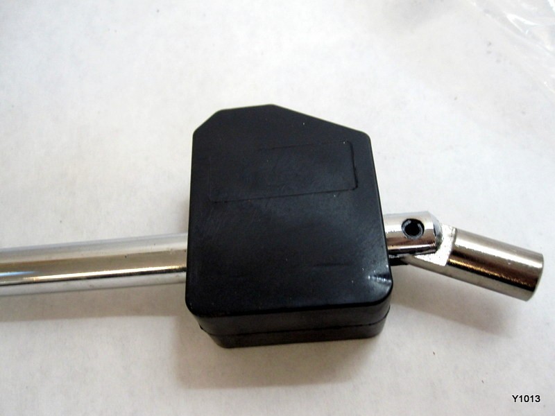 Pro No Scratch Tire Valve Stem Puller Installer Remover rubber contacts wheel